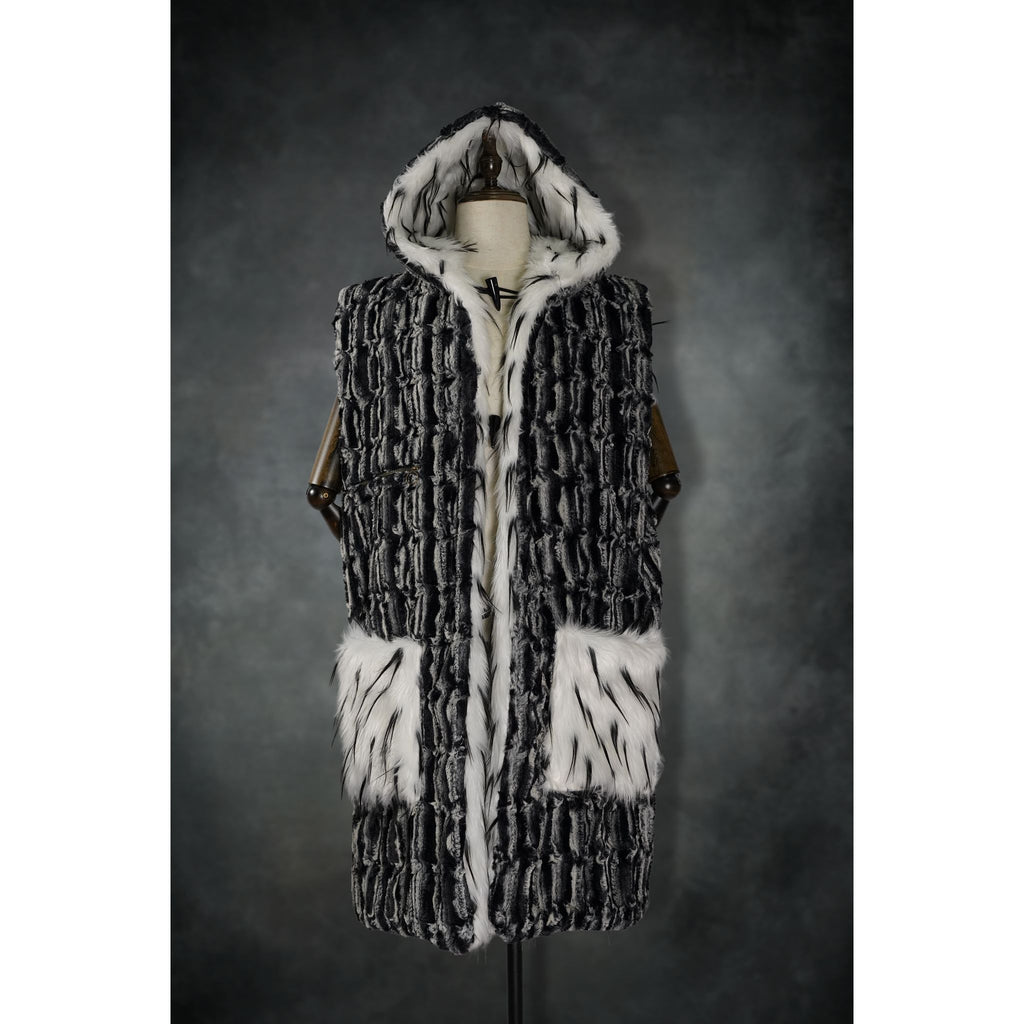 Black & White Spike Rambler