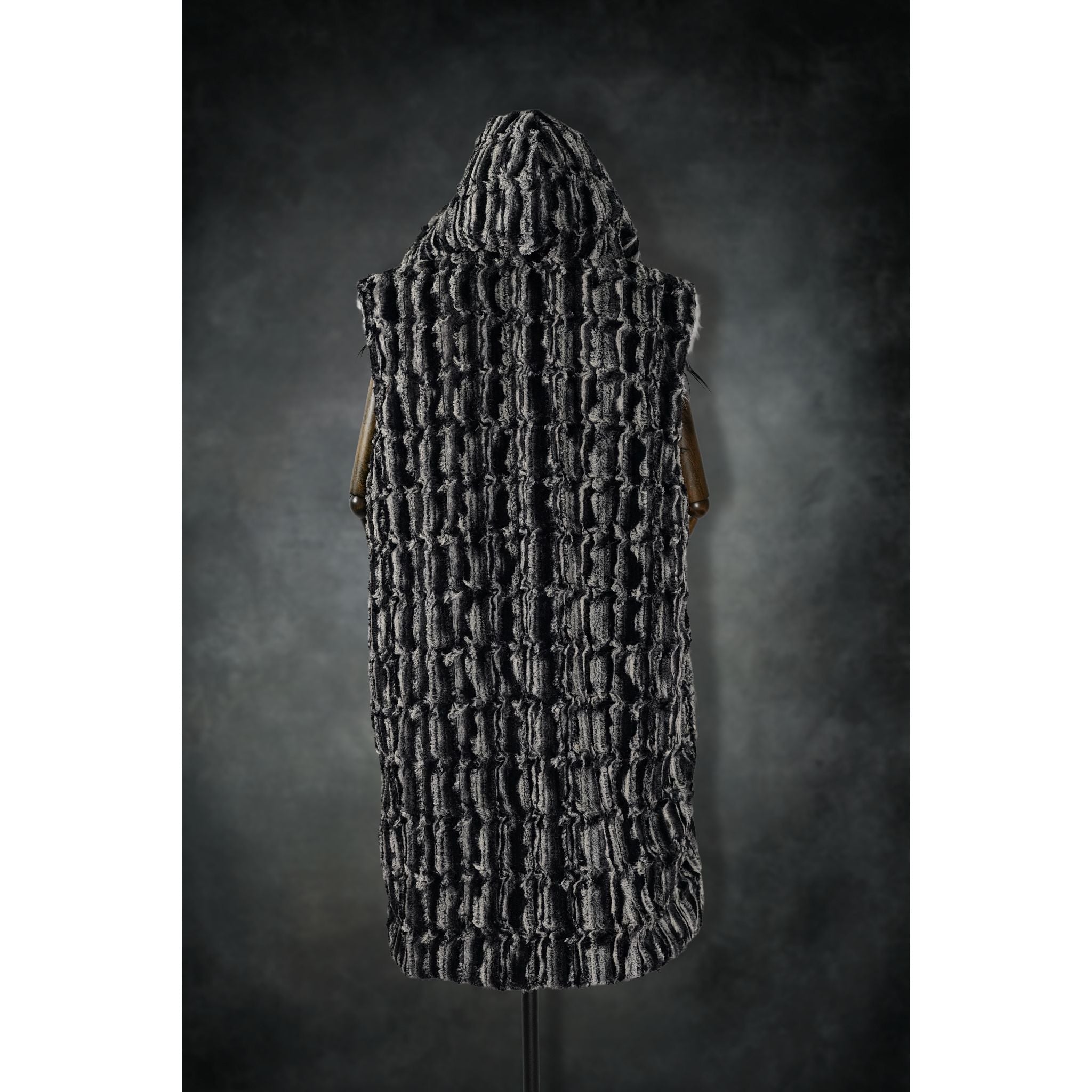 Black & White Spike Rambler