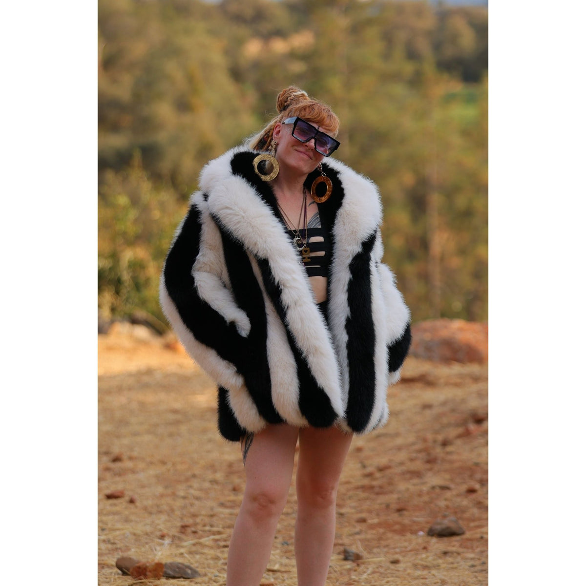 Black and White Minx - Kimono Dave