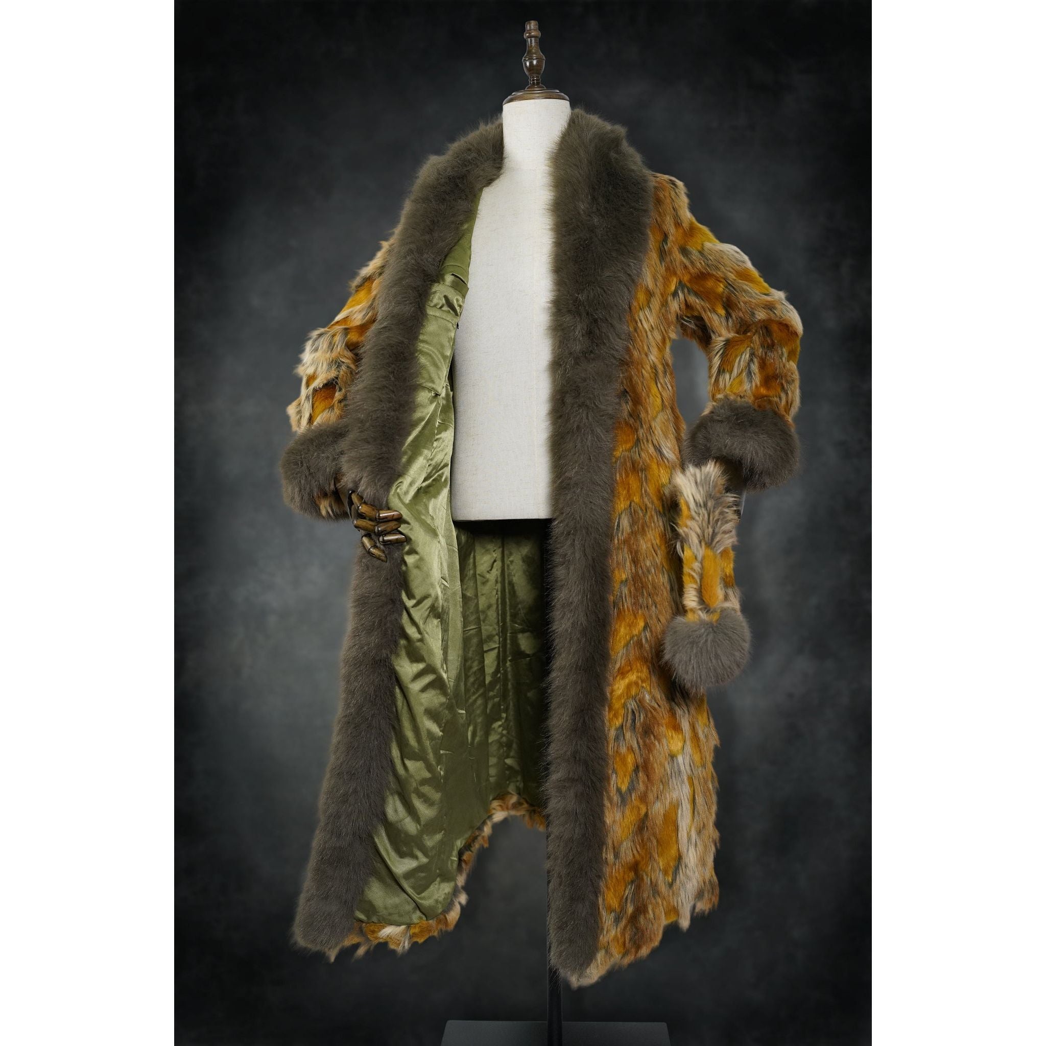 Golden Giraffe Dreamers Coat - Kimono Dave