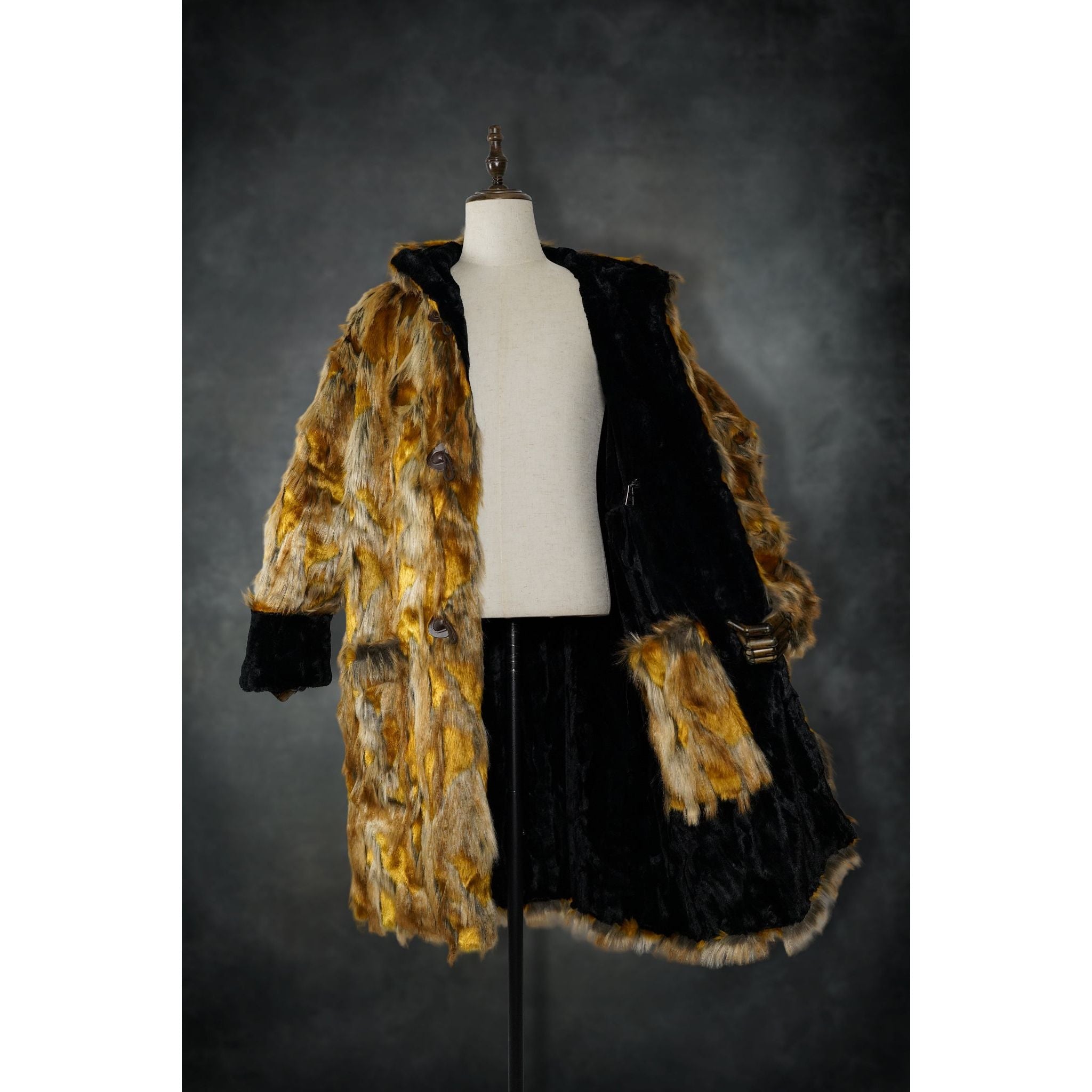 Golden Giraffe Yeti Zip - off Coat - Kimono Dave