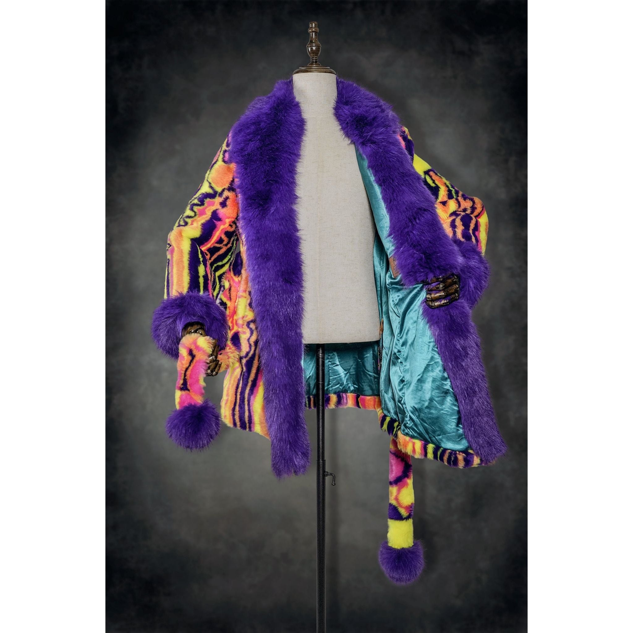 Melting Flowers Barelyawakekalee Collab Coat - Kimono Dave