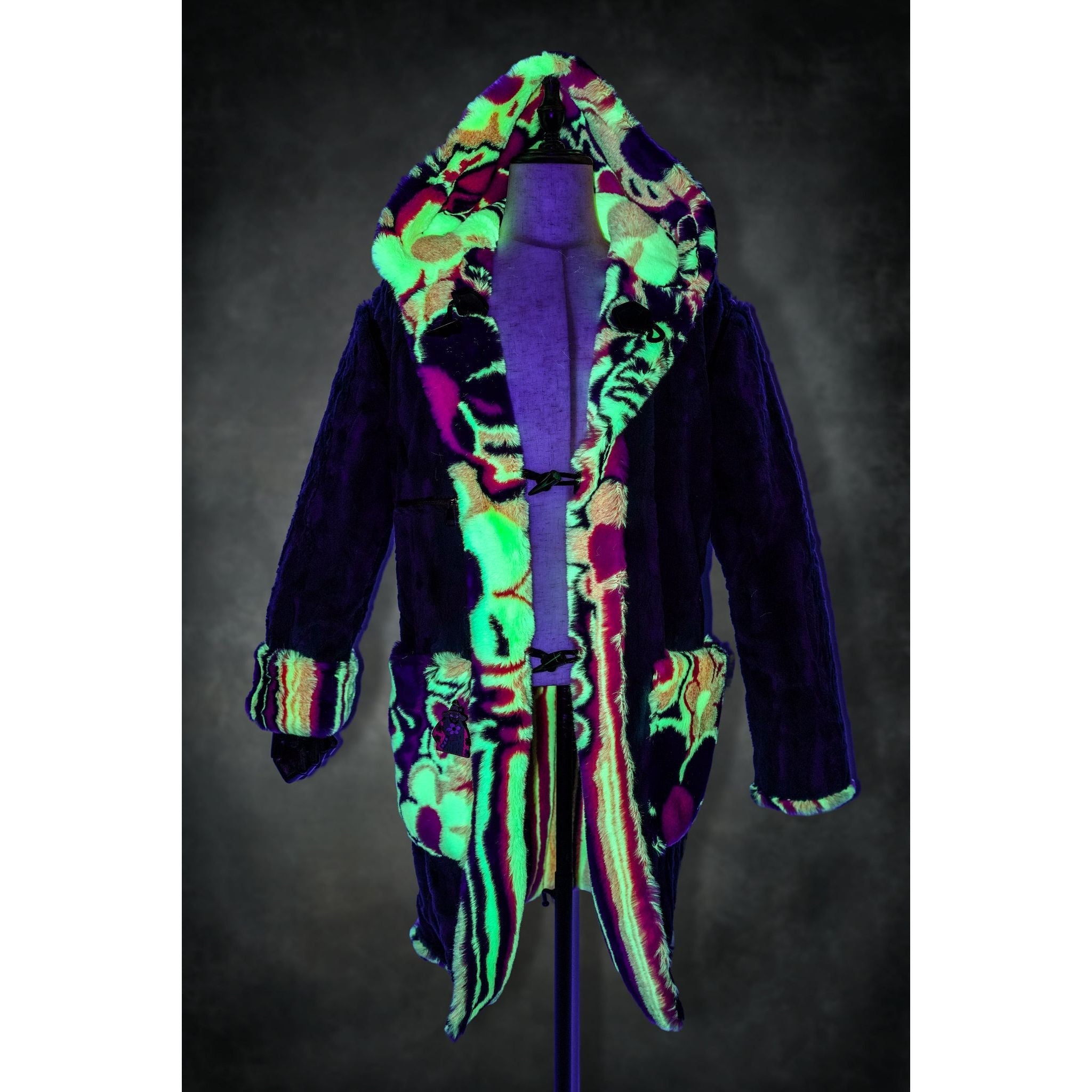 Melting Flowers Barelyawakekalee Collab Yeti Coat - Kimono Dave