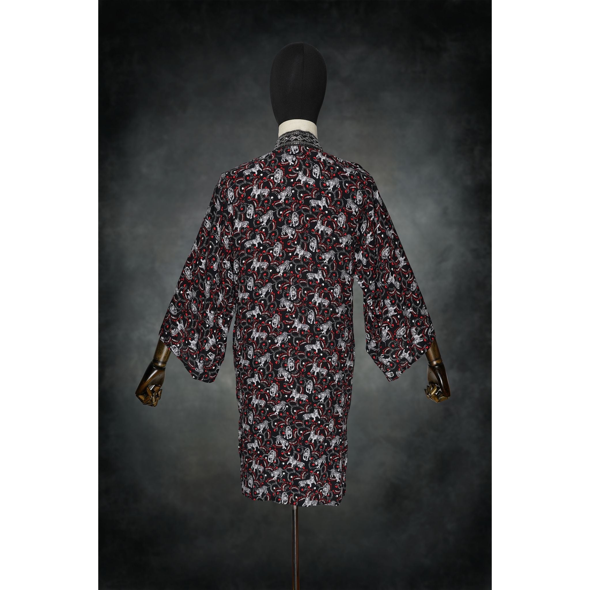 Obsidian Tiger Woven Kimono - Kimono Dave