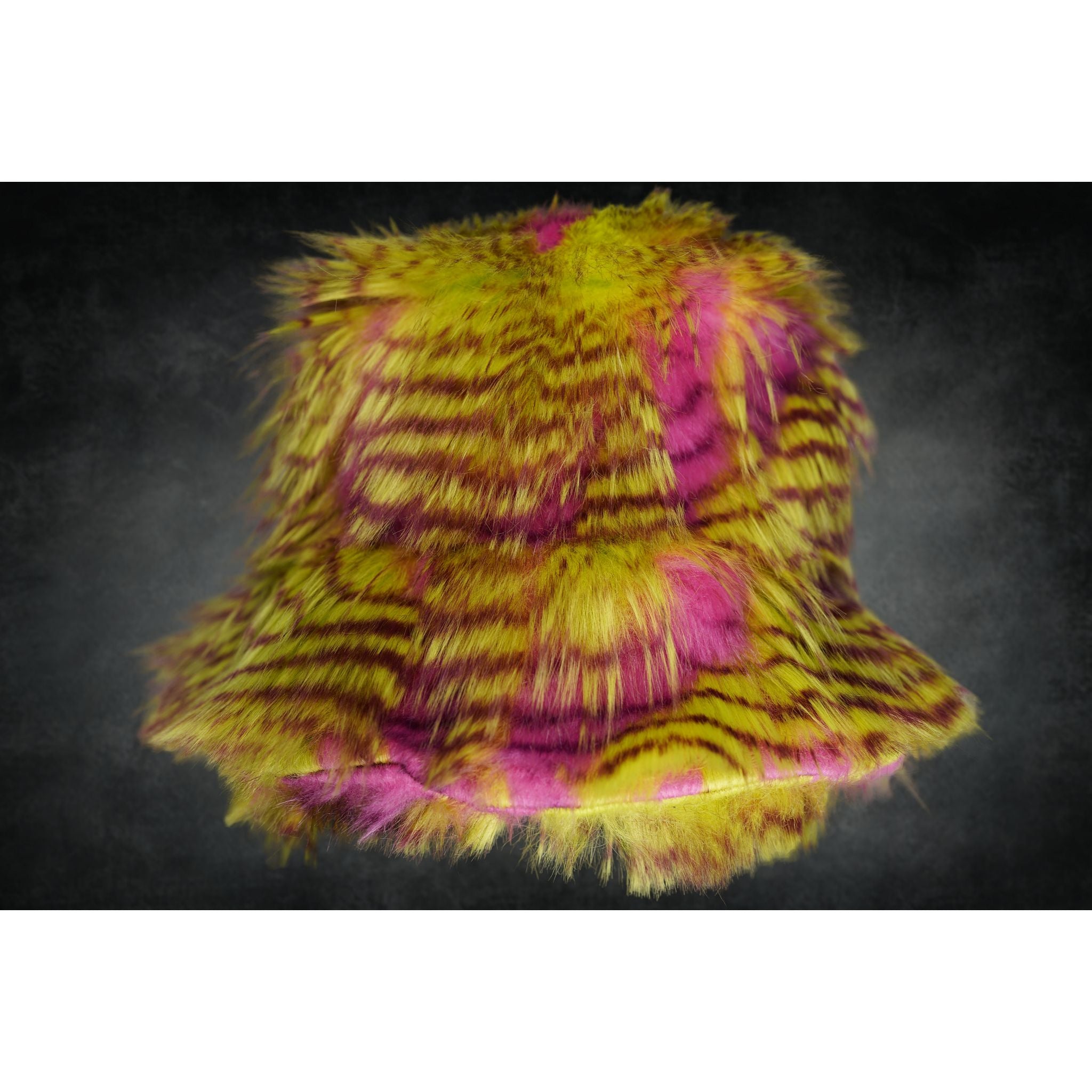 Peacockin' Bucket - Kimono Dave