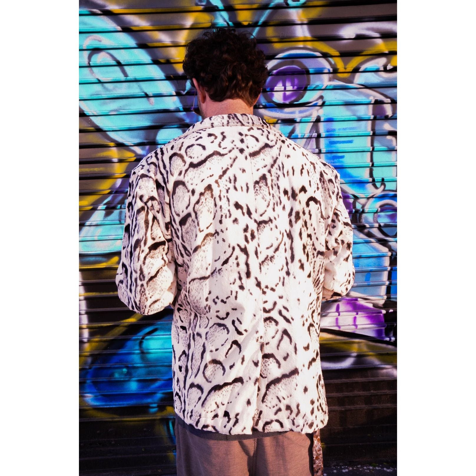 Snow Leopard - Kimono Dave